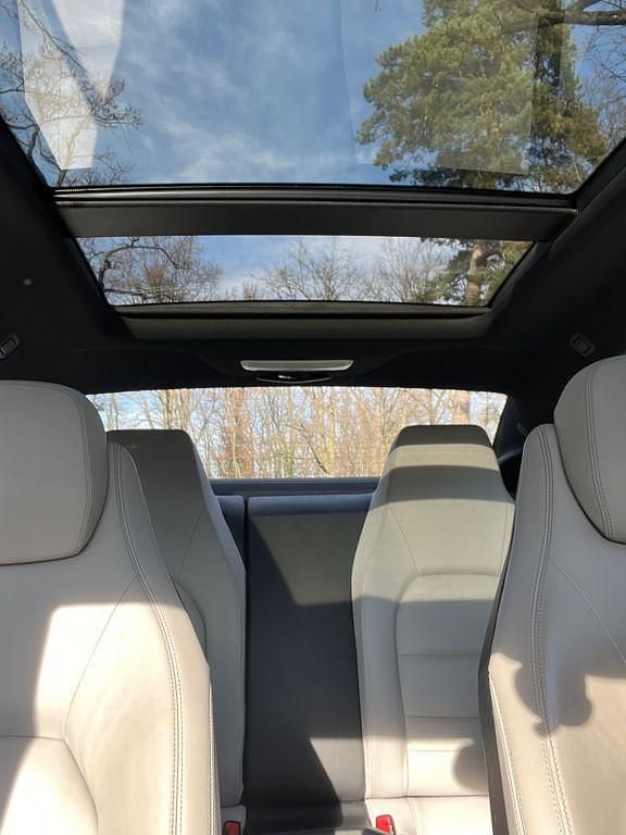 Second-hand Mercedes E250 204 CP (150 kW) 2010 Gri Coupe