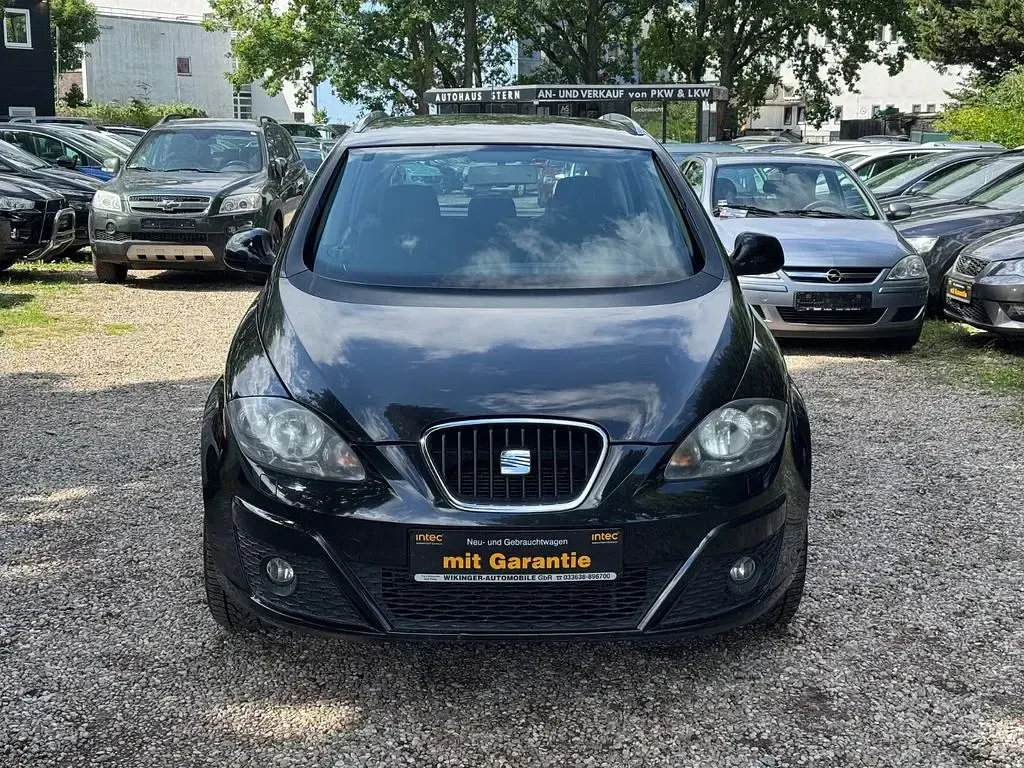Gebraucht Seat Altea 125 PS (91 kW) 2012 Schwarz SUV
