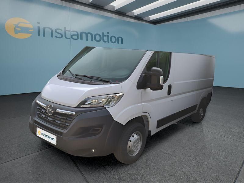 Weiß Gebraucht 2024 Opel Movano Van | 25.799 € - Bild 1/4