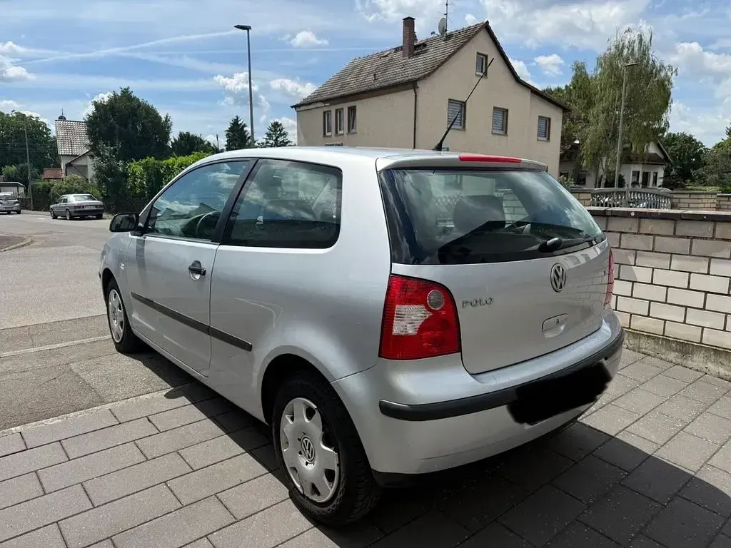 Gebraucht VW Polo 75 PS (55 kW) 2003 Silber Kleinwagen
