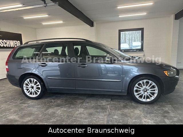 Gebraucht Volvo V50 Momentum 136 PS (100 kW) 2004 Grau Kombi