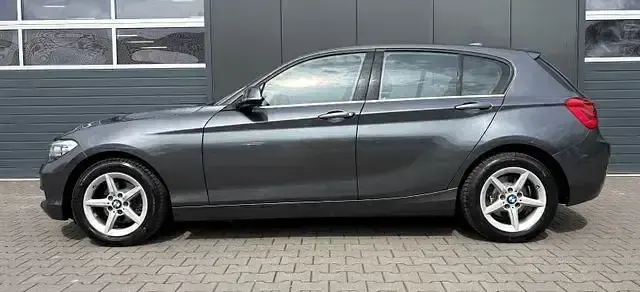 Gebraucht BMW 116 Advantage 109 PS (80 kW) 2015 Grau Kleinwagen