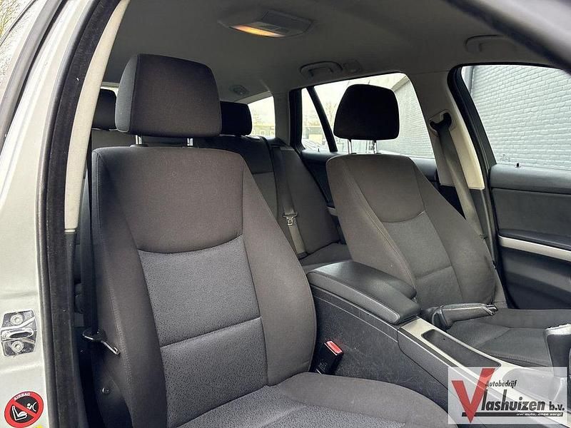 Gebraucht BMW 320 150 PS (110 kW) 2006 Grau Kombi