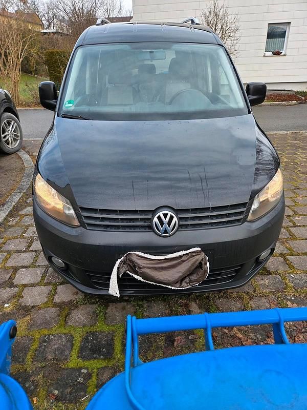 Gebraucht VW Caddy 105 PS (77 kW) 2011 Schwarz Van / Kleinbus