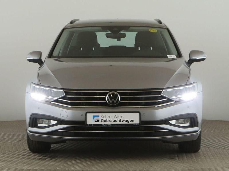 Gebraucht VW Passat Business 150 PS (110 kW) 2021 Pyritsilber metallic Kombi