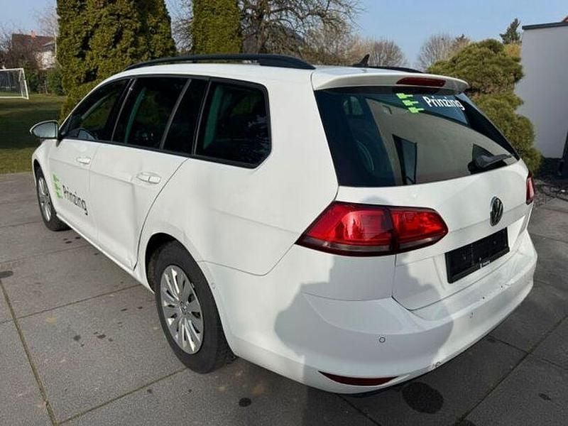 Gebraucht VW Golf VII 105 PS (77 kW) 2014 Weiß Limousine