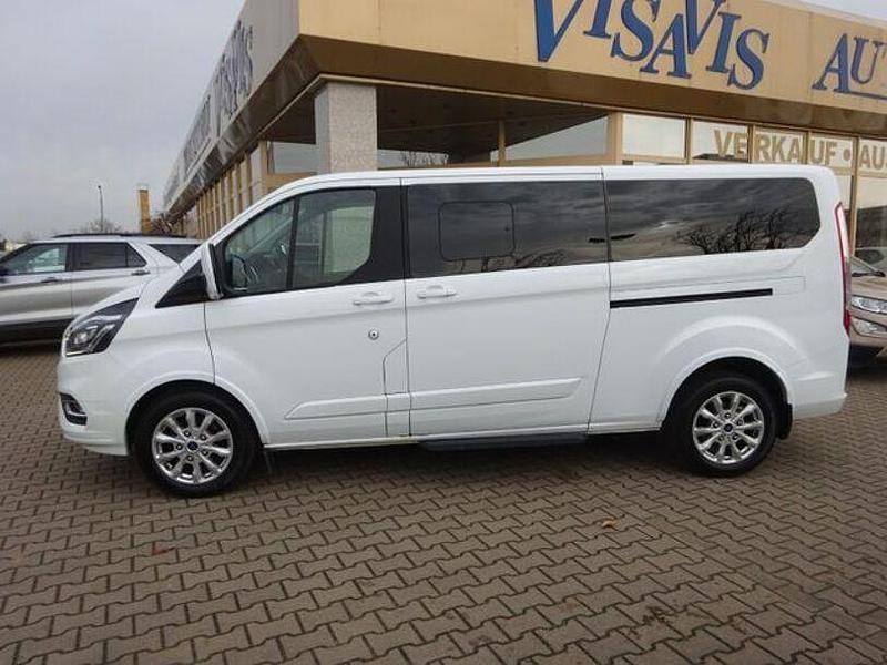 Gebraucht Ford Tourneo Custom Titanium 185 PS (136 kW) 2021 Weiß Van