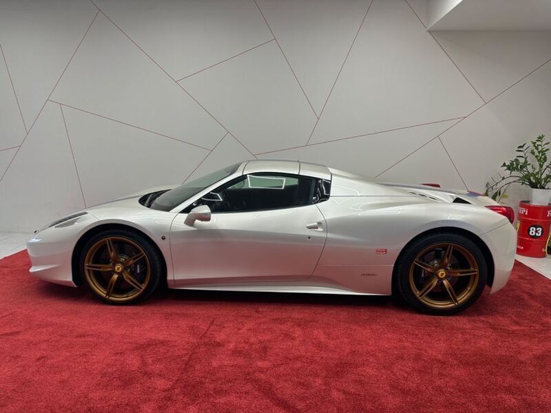 Gebraucht Ferrari 458 570 PS (419 kW) 2012 Weiß Cabrio