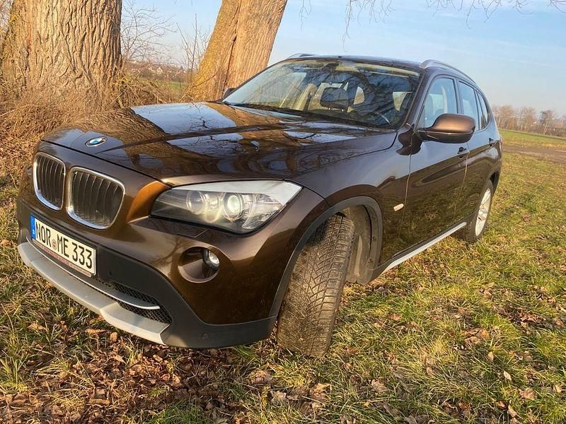 Gebraucht BMW X1 xLine 143 PS (105 kW) 2011 Braun SUV