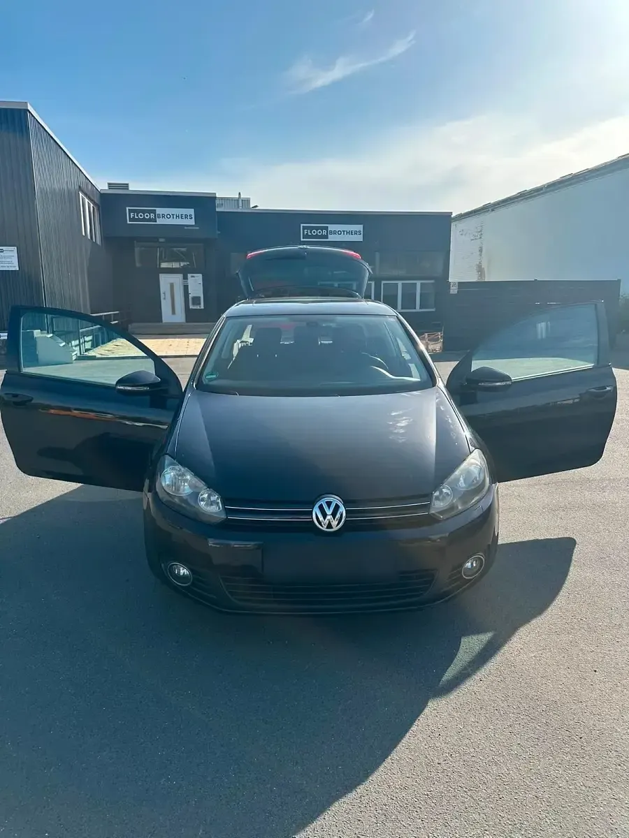 Gebraucht VW Golf VI 160 PS (117 kW) 2011 Schwarz Limousine