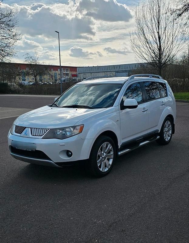 Gebraucht Mitsubishi Outlander 156 PS (114 kW) 2008 Weiß SUV