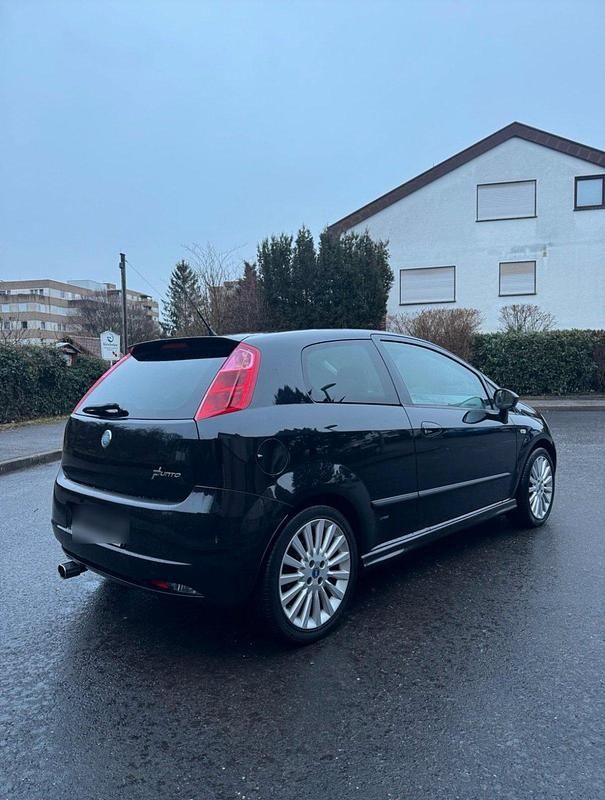 Gebraucht Fiat Punto 95 PS (69 kW) 2007 Schwarz Kleinwagen