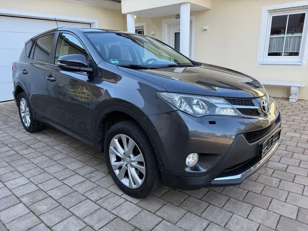 Gebraucht Toyota RAV4 Executive 150 PS (110 kW) 2014 Grau SUV