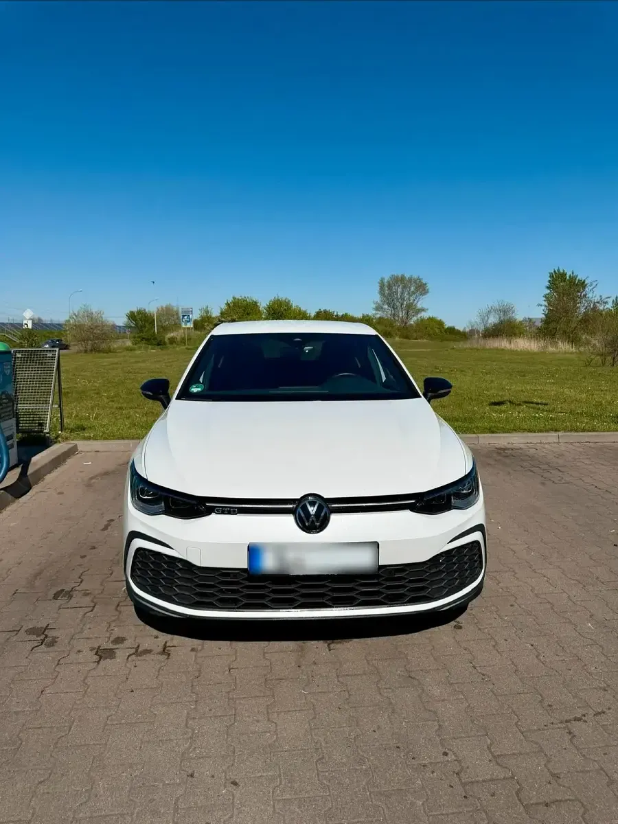 Gebraucht VW Golf VIII GTD 200 PS (147 kW) 2024 Weiß Kombi