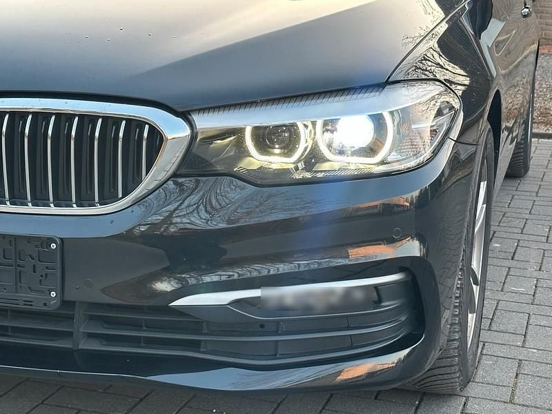 Gebraucht BMW 520 190 PS (139 kW) 2019 Schwarz Kombi