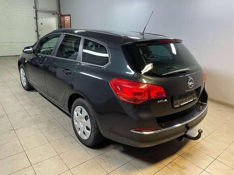 Gebraucht Opel Astra Edition 120 PS (88 kW) 2015 Karbonschw graphitschw midnigh Kombi