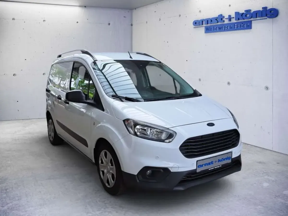 Gebraucht Ford Transit Trend 101 PS (74 kW) 2021 Frozen white Van / Kleinbus