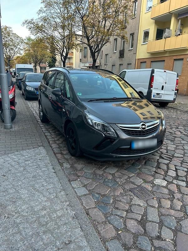 Second-hand Opel Zafira 2012 Gri Monovolum