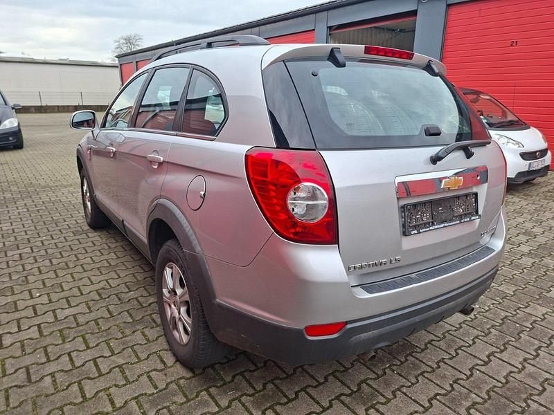 Gebraucht Chevrolet Captiva 136 PS (100 kW) 2010 Silber SUV