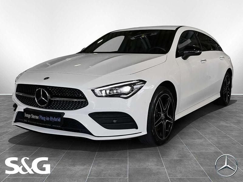 Gebraucht Mercedes CLA250e Shooting Brake AMG 160 PS (117 kW) 2022 Unilack polarweiß Kombi