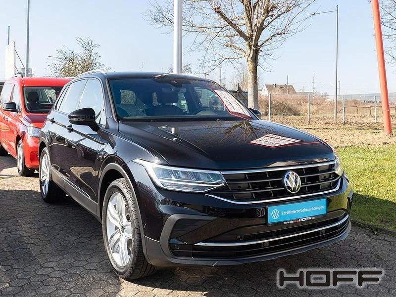 Gebraucht VW Tiguan Active 150 PS (110 kW) 2022 Deep black perleffekt SUV