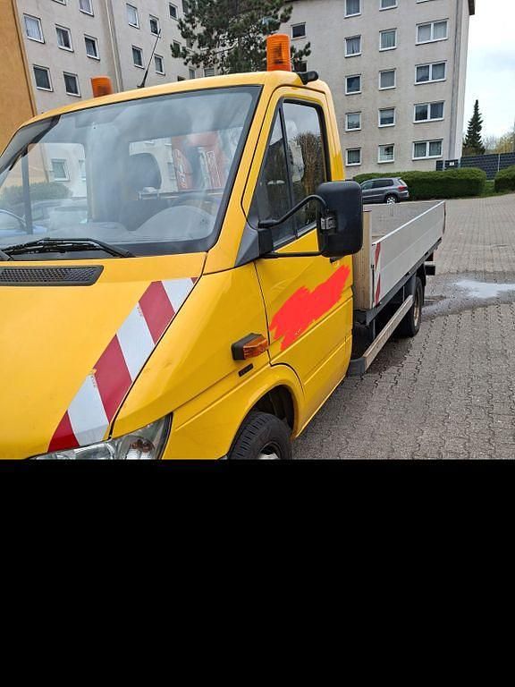 Używany Mercedes Sprinter 109 KM (80 kW) 2003 Żółty