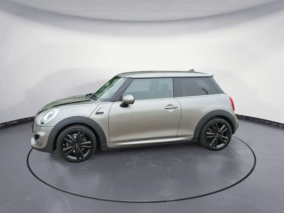 Käytetty Mini John Cooper Works 116 HP (85 kW) 2017 Hopea Viistoperä