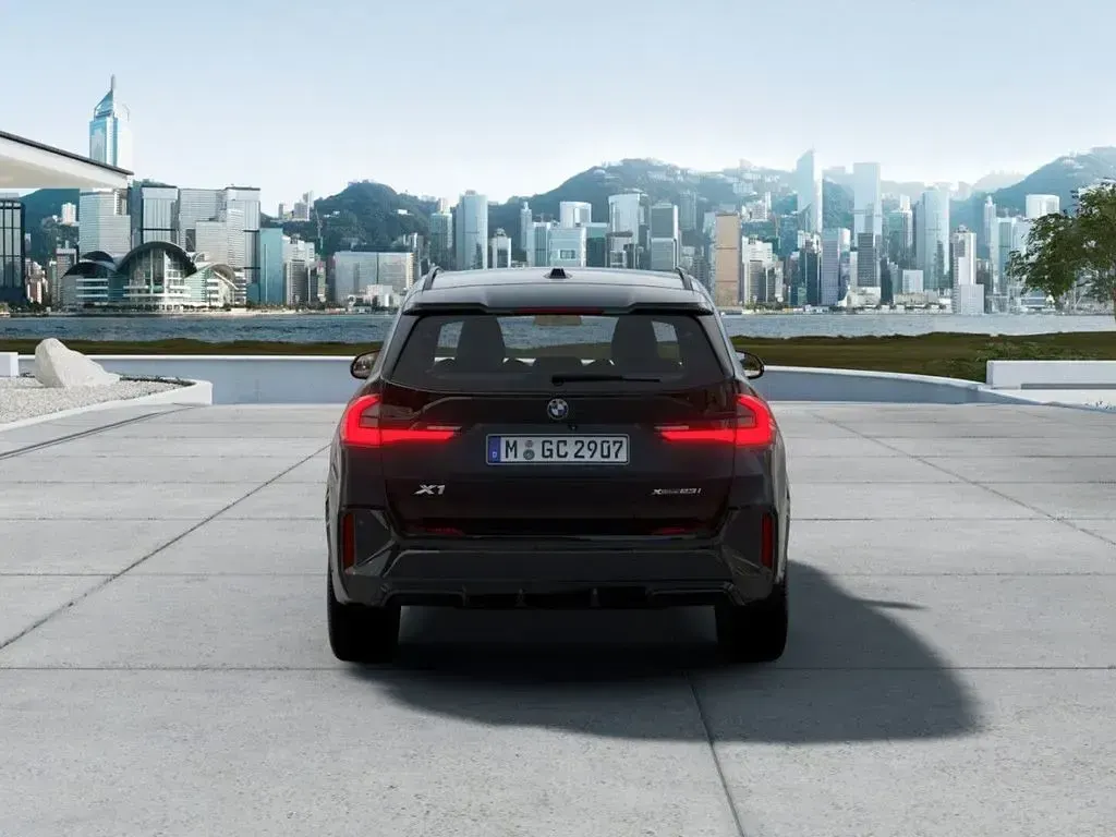 Gebraucht BMW X1 M Sport 218 PS (160 kW) 2025 Schwarz SUV