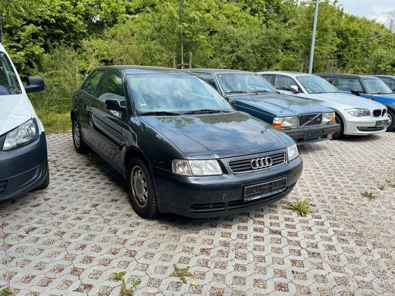 Blau Gebraucht 1999 Audi A3 Kleinwagen | 399 € (Superpreis) - Bild 1/4