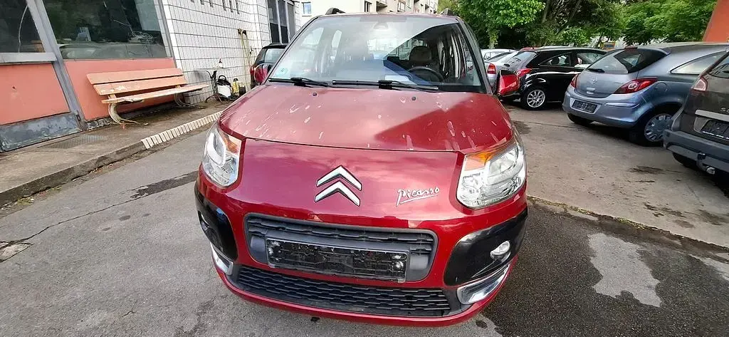 Usado Citroën C3 Exclusive 120 CV (88 kW) 2010 Rojo Monovolumen