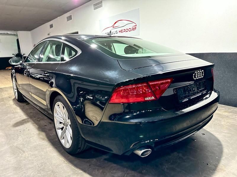 Gebraucht Audi A7 Sportback Comfort 204 PS (150 kW) 2011 Schwarz Kleinwagen