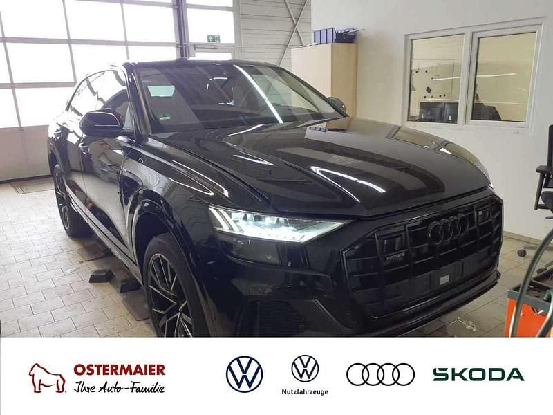 Gebraucht Audi Q8 S-Line 286 PS (210 kW) 2023 Mythosschwarz metallic SUV