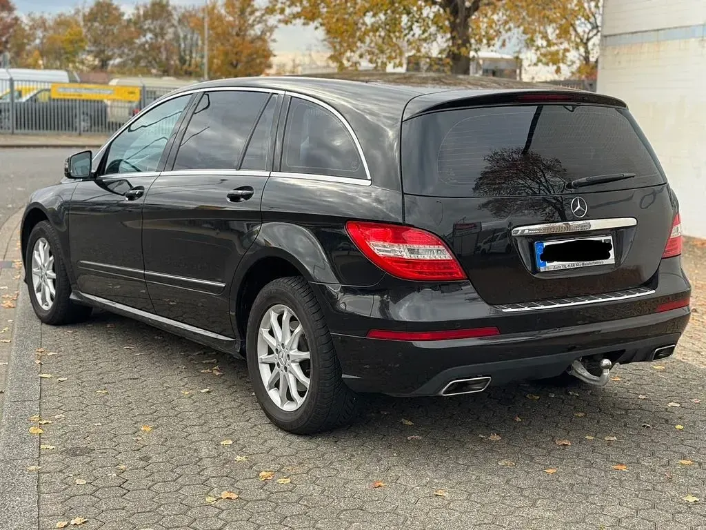 Gebraucht Mercedes R350 265 PS (194 kW) 2011 Schwarz Kombi