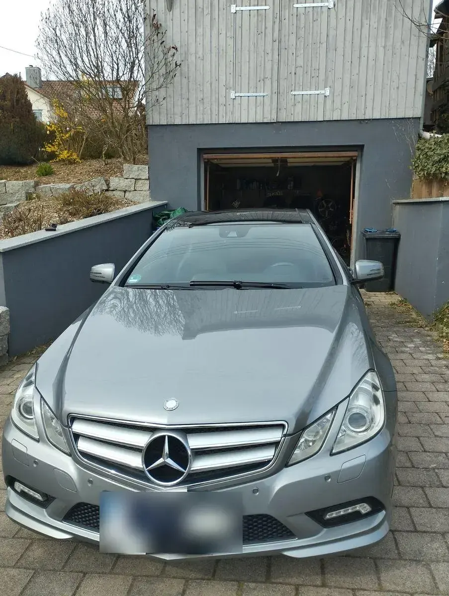 Gebraucht Mercedes E350 AMG 231 PS (169 kW) 2010 Grau Coupé
