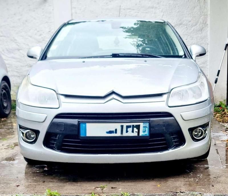 Gebraucht Citroën C4 Style 90 PS (66 kW) 2008 Grau Limousine