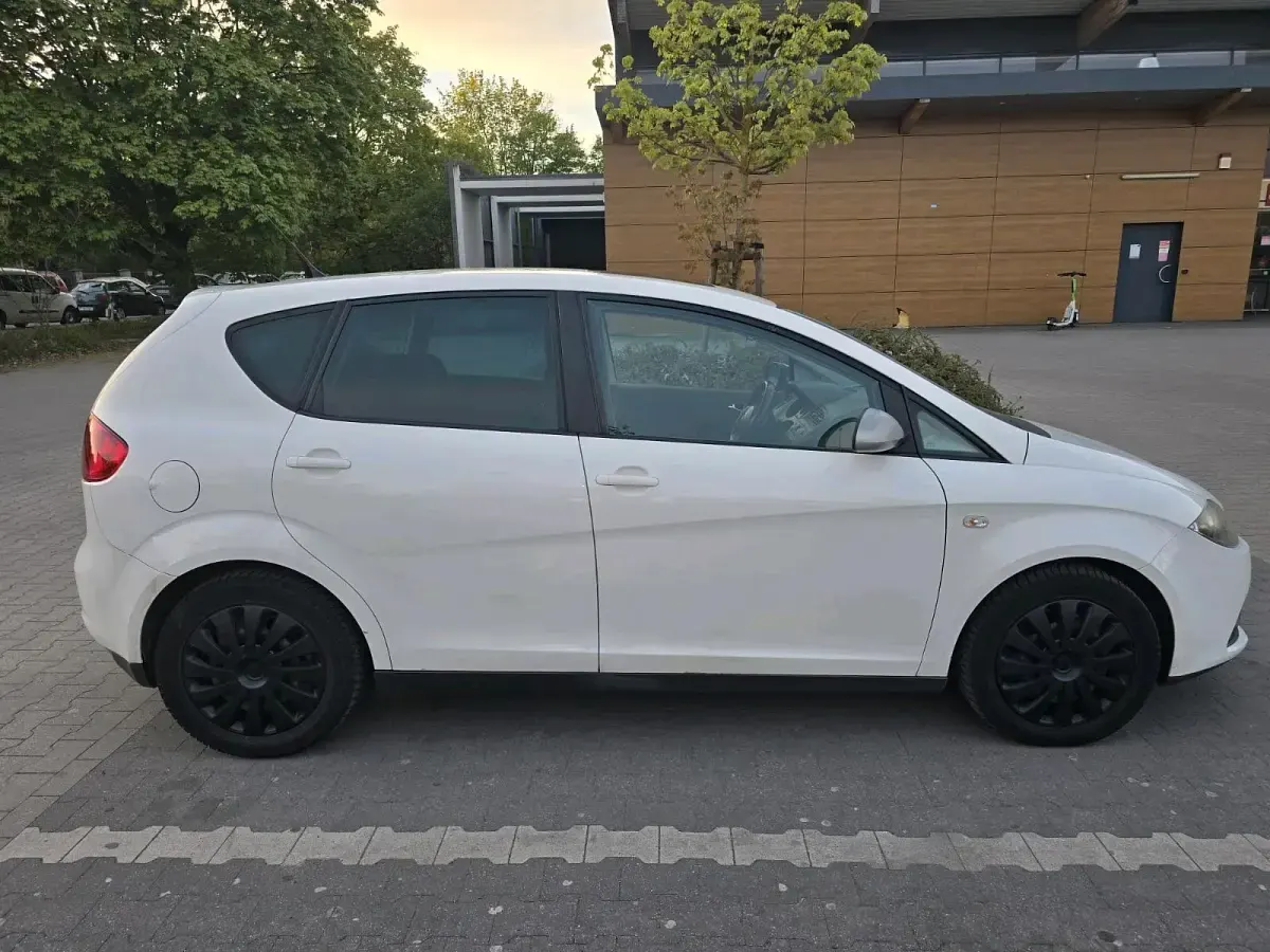 Używany Seat Altea 150 KM (110 kW) 2008 Biały Sedan/Limuzyna