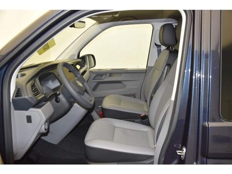 Gebraucht VW Caravelle Comfortline 150 PS (110 kW) 2022 Van / Kleinbus