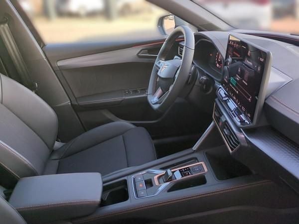 Neu Cupra Leon 204 PS (150 kW) 2025 Blau (fiord blau) Kombi
