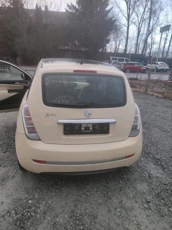 Gebraucht Lancia Ypsilon 70 PS (51 kW) 2004 Gelb Kleinwagen