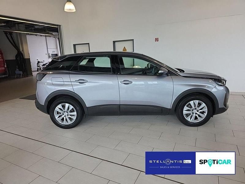 Gebraucht Peugeot 3008 Active 131 PS (96 kW) 2021 Grau SUV