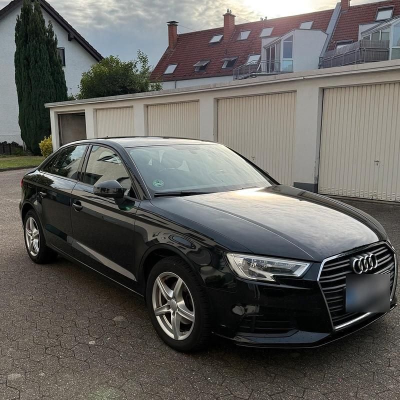 Schwarz Gebraucht 2017 Audi A3 Limousine | 15.200 € (Etwas zu teuer) - Bild 1/4