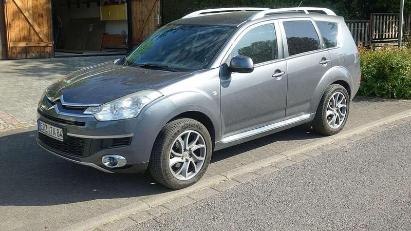 Grau Gebraucht 2008 Citroën C-Crosser Exclusive SUV | 7.000 € (Teuer) - Bild 1/4