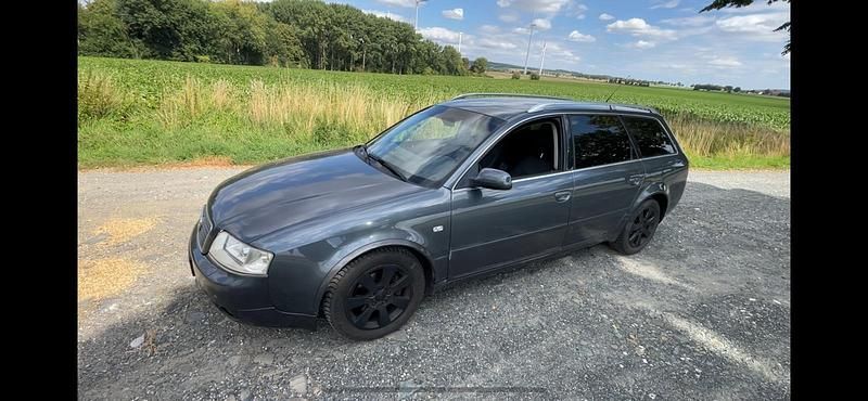 Grau Gebraucht 2003 Audi A6 Kombi | 2.000 € (Etwas zu teuer) - Bild 1/4