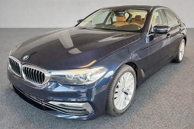 Gebraucht BMW 520 Luxury Line 190 PS (139 kW) 2018 Blau Limousine