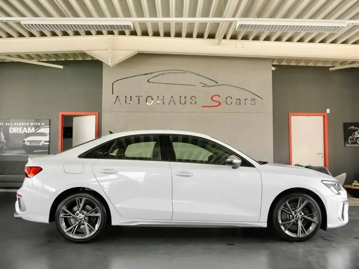 Gebraucht Audi S3 Ambiente 310 PS (228 kW) 2023 Weiß Limousine