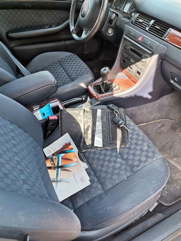 Gebraucht Audi A6 150 PS (110 kW) 2003 Silber Limousine