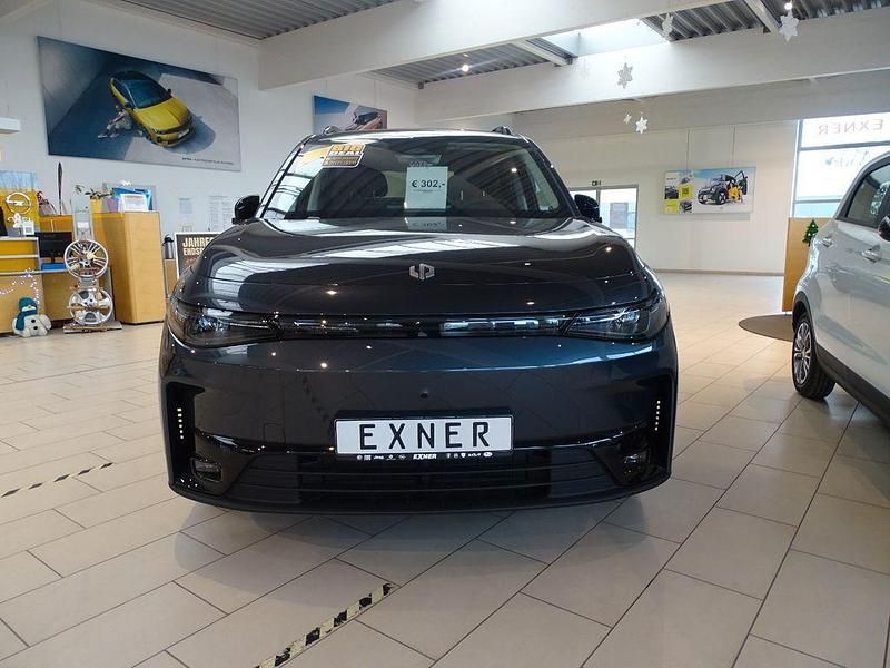 Neu Leapmotor C10 160 kW (218 PS) 2025 Grau SUV