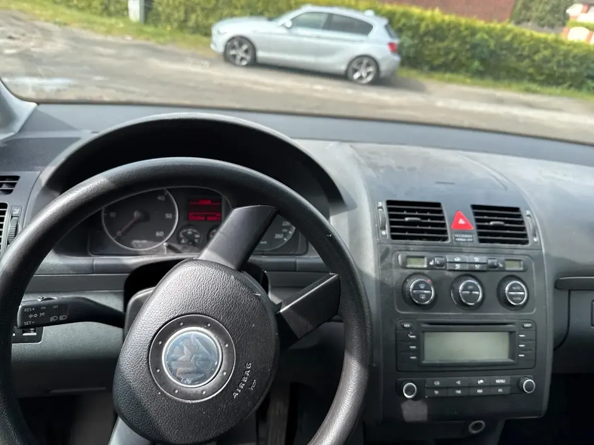 Usata VW Touran 101 CV (74 kW) 2004 Grigio Monovolume