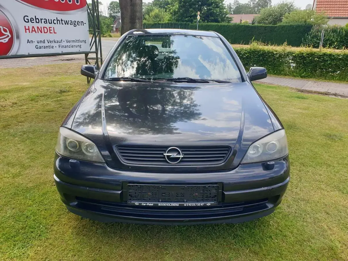 Gebraucht Opel Astra Classic Edition 84 PS (61 kW) 2002 Schwarz Limousine