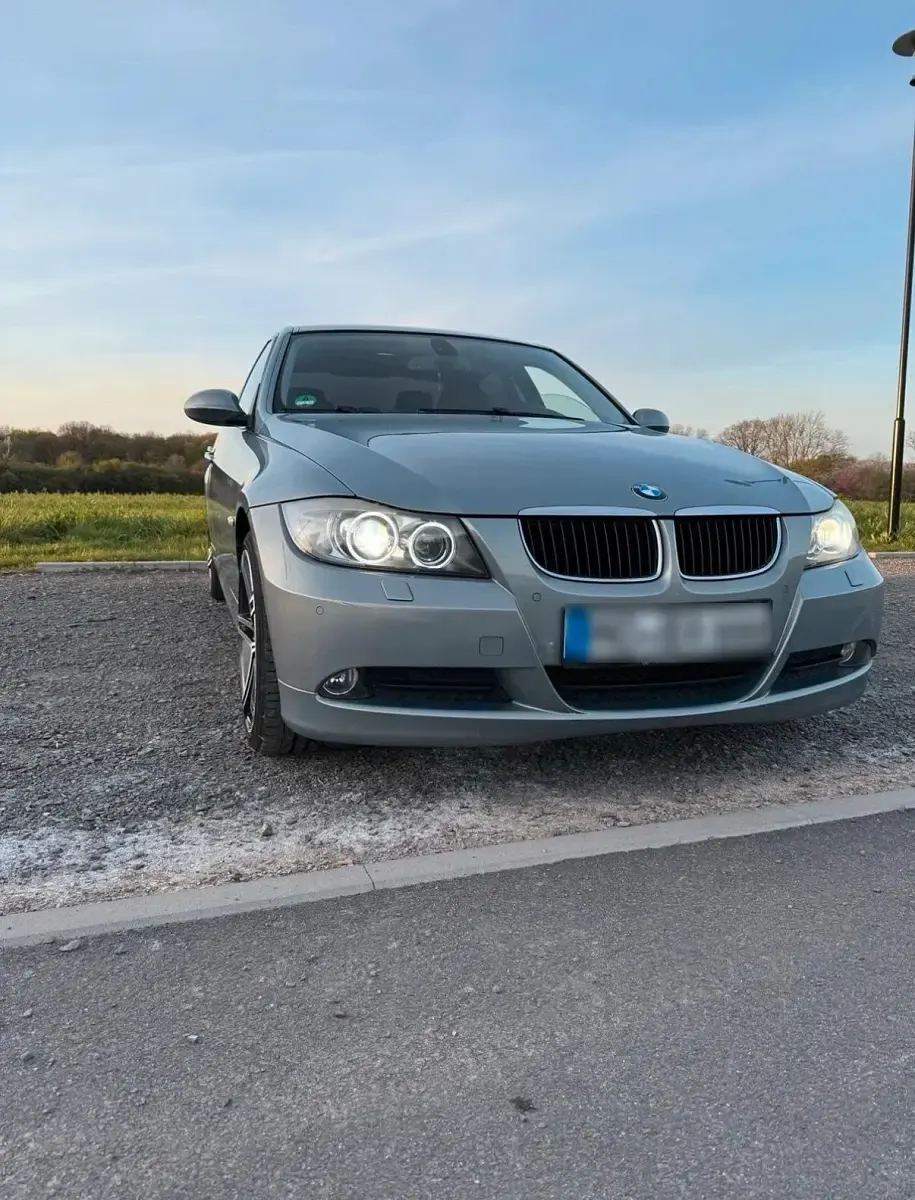 Gebraucht BMW 318 129 PS (94 kW) 2007 Limousine